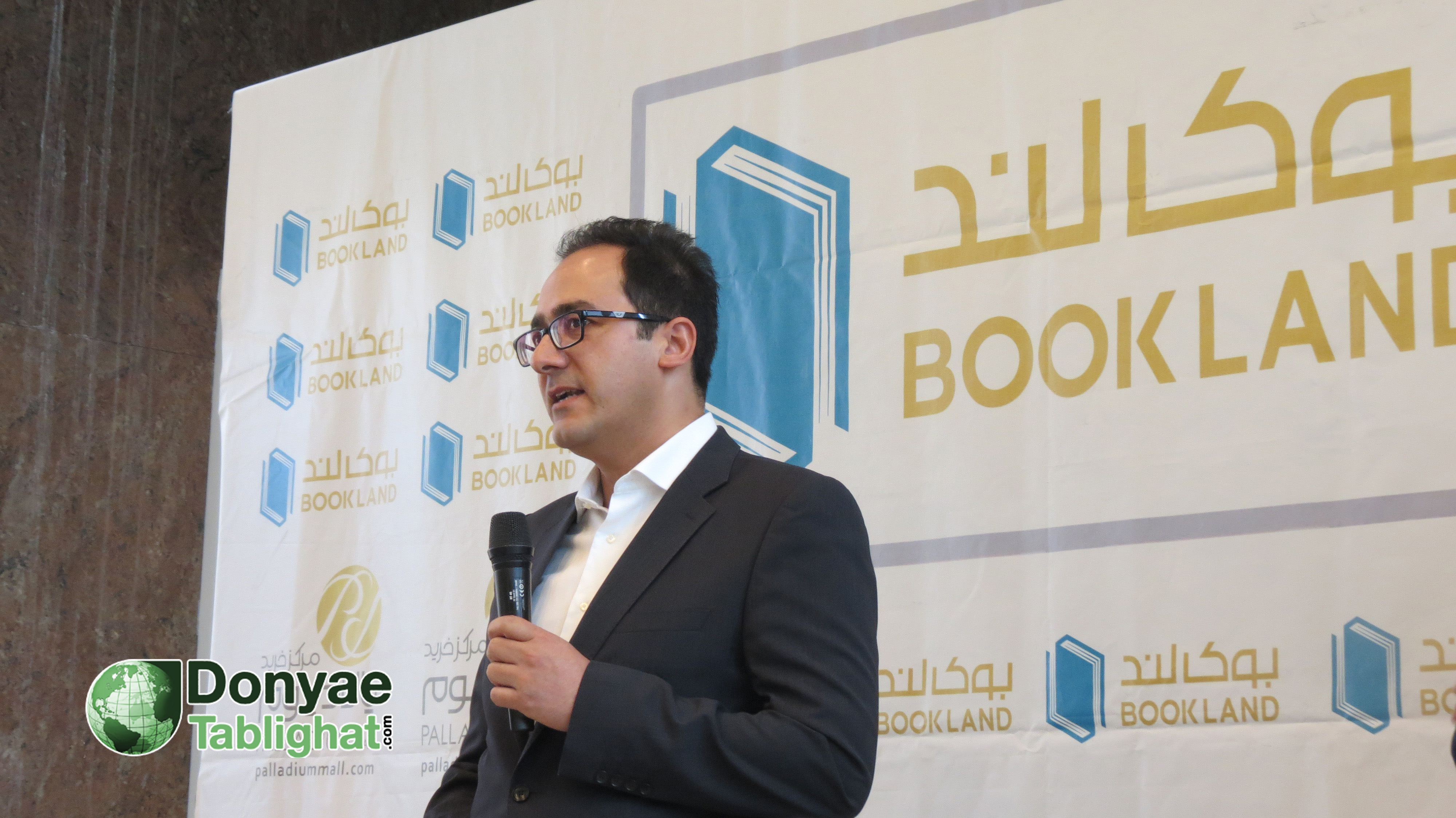 عکس تصاویر جدید اضافه شد / با حضور اساتید و هواداران، کتاب با بزرگان بازاریابی ایران تالیف امیرحسین نوریان رونمایی شد 47