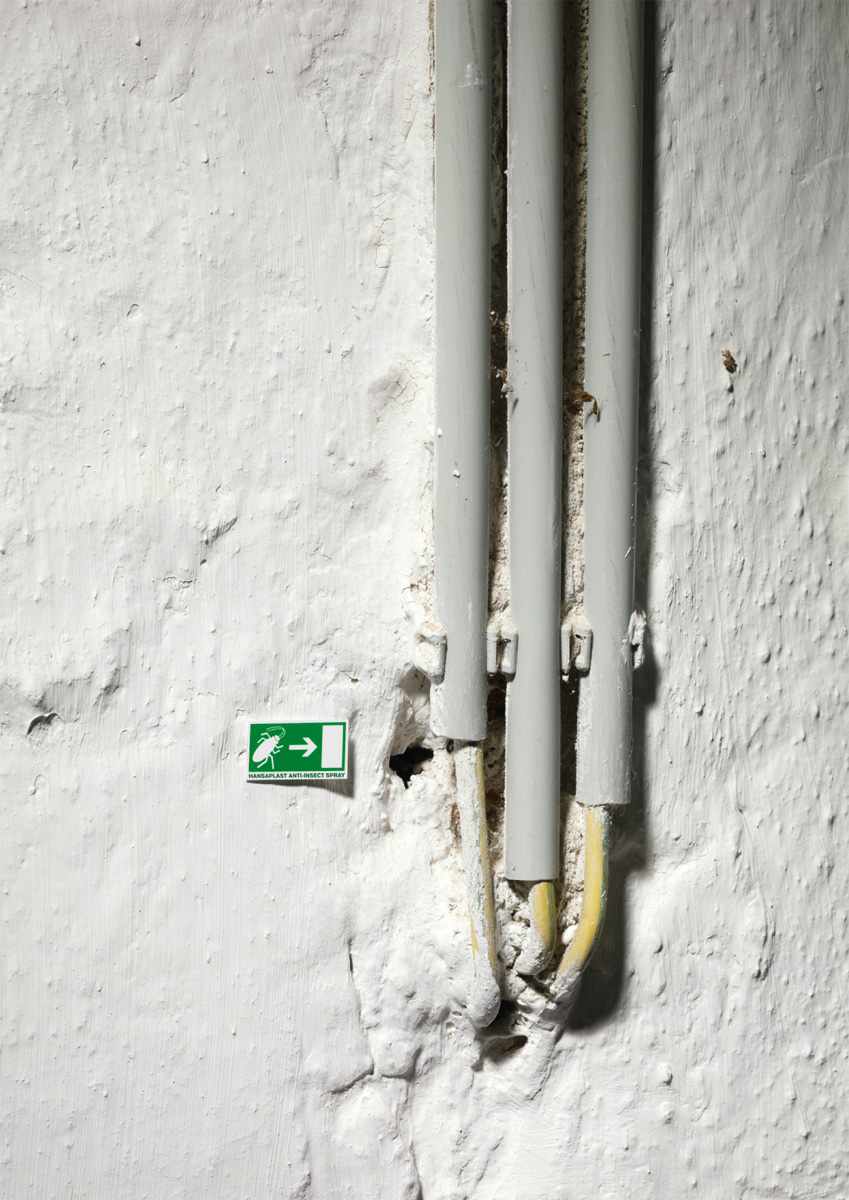 عکس تبلغات خلاقانه حشره کش HansaplastEmergencyexit2