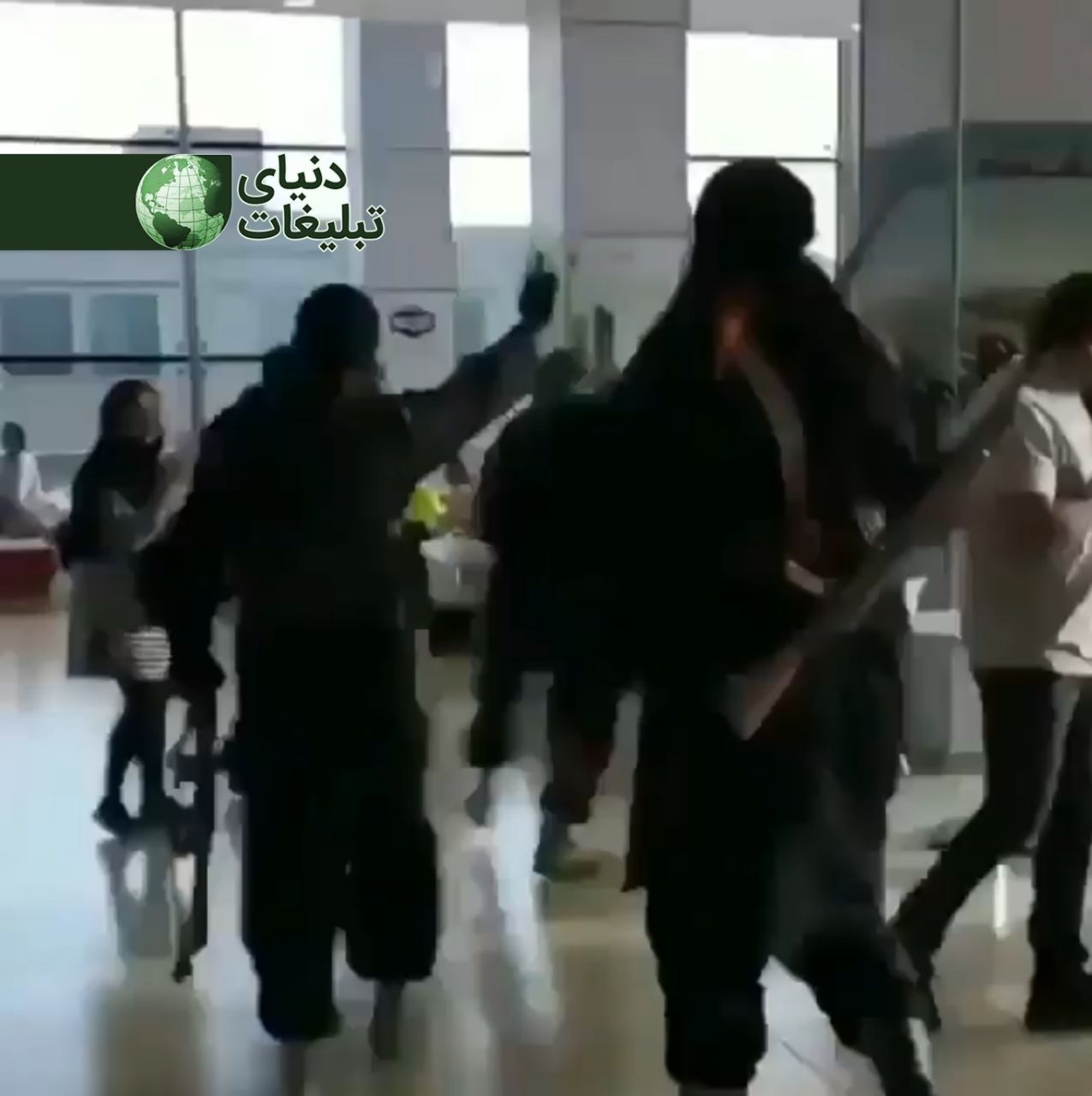 IMG 20180508 085502 117 در نفهمی تبلیغاتی / نقد امیرحسین نوریان بر حضور بازیگران داعش در بازار کوروش + لینک ویدیو