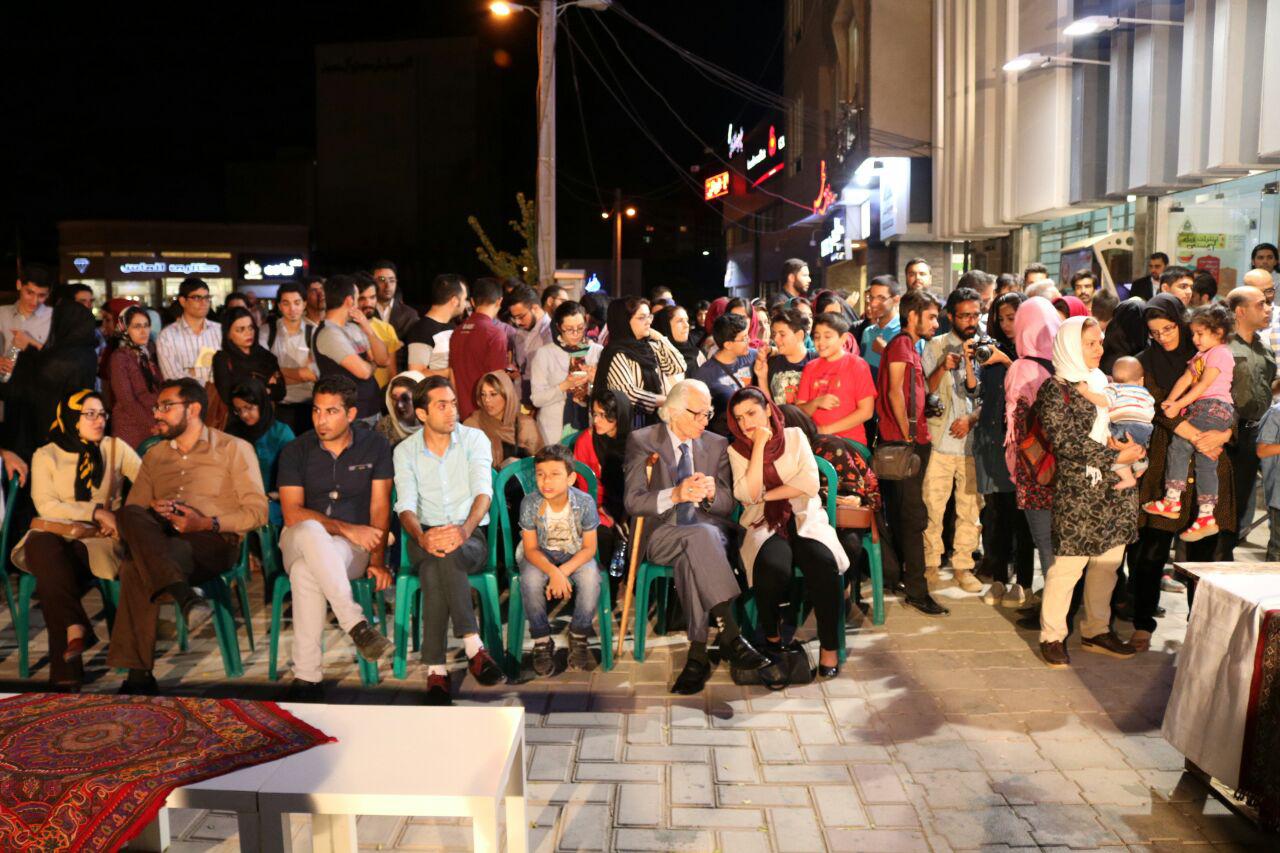 عکس امیرحسین نوریان: عادل حداقل بدیهیات لازم برای ورود به تلویزیون را ندارد ولی... + گزارش تصویری جشن امضای کتاب فردوسی پور photo_2016-09-24_15-51-55