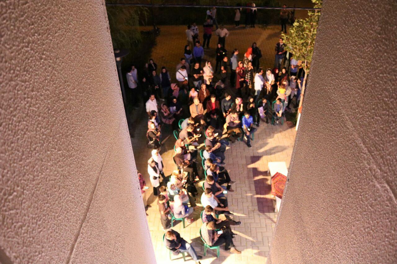 عکس امیرحسین نوریان: عادل حداقل بدیهیات لازم برای ورود به تلویزیون را ندارد ولی... + گزارش تصویری جشن امضای کتاب فردوسی پور photo_2016-09-24_15-52-07