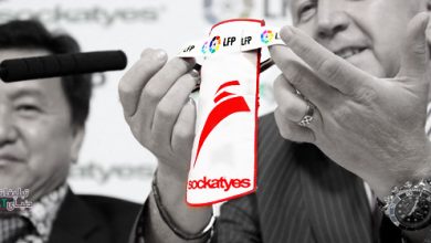 عکس برای اولین بار در تاریخ فوتبال جهان، تبلیغات بر روی جوراب بازیکنان socks در برای اولین بار در تاریخ فوتبال جهان، تبلیغات بر روی جوراب بازیکنان